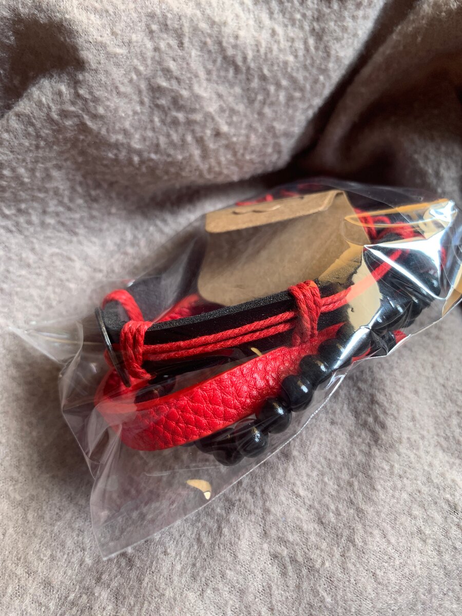 Bracelets en cuir tressé rouge