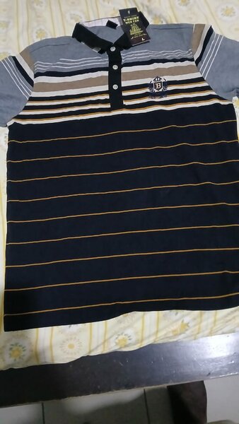 Polo rayé homme élégant