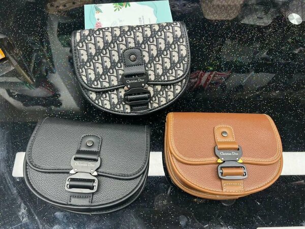 SACOCHE CHRISTIAN DIOR 3 COULEURS