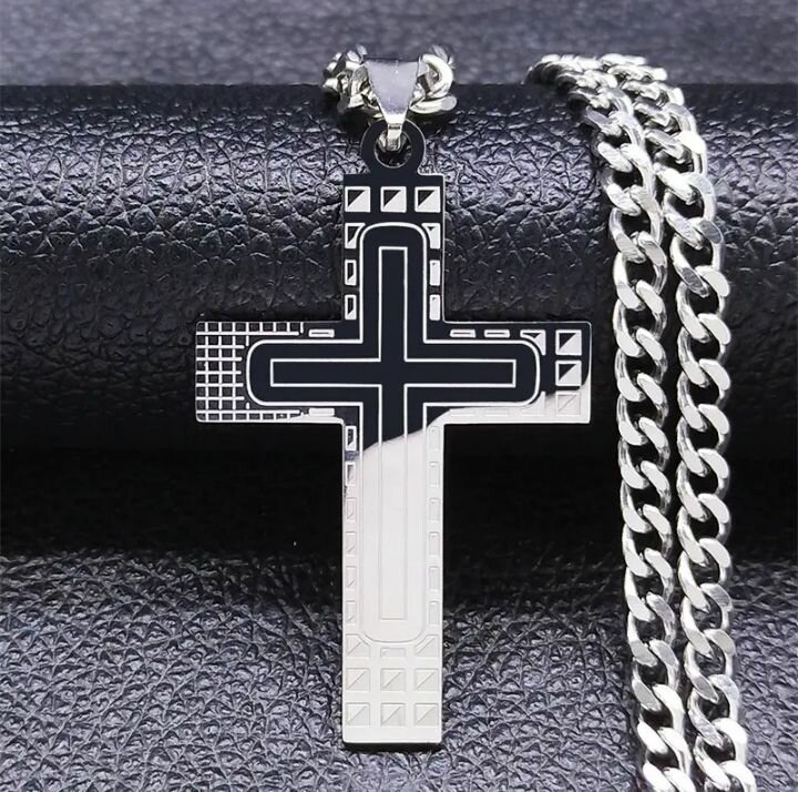 Croix en acier inoxydable
