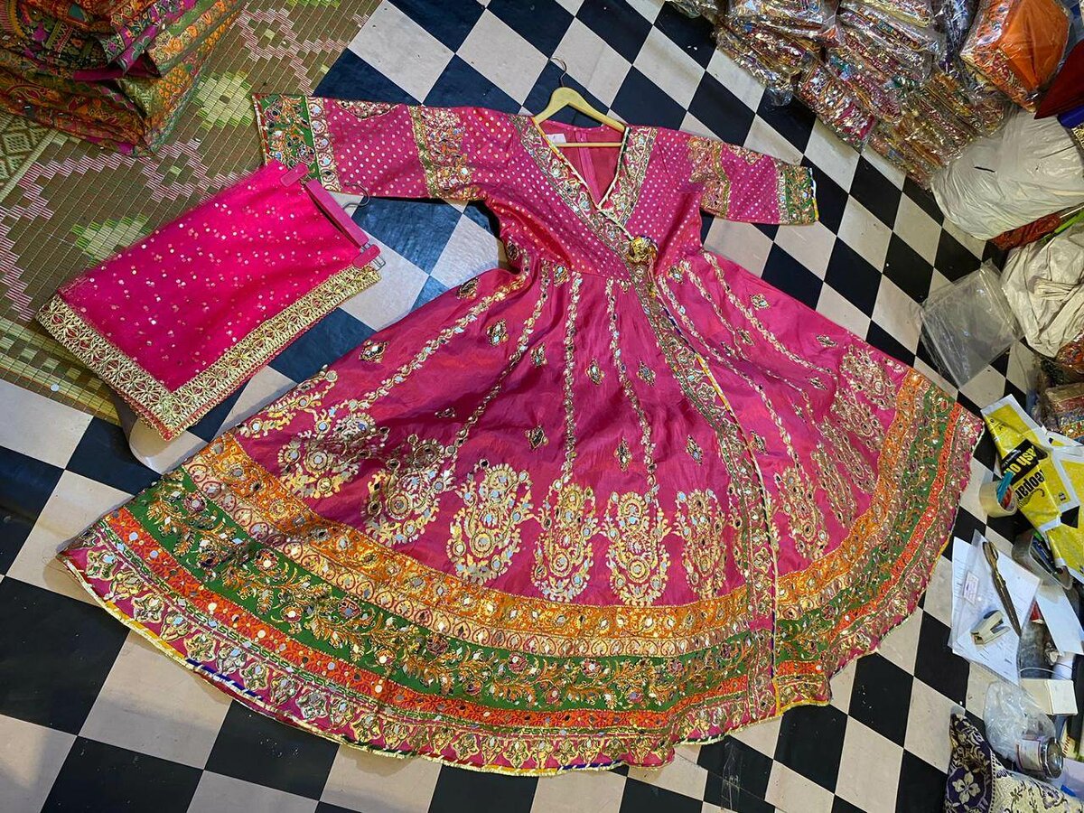 Big flyer maxiy 2pc (customized ke opention available hy)