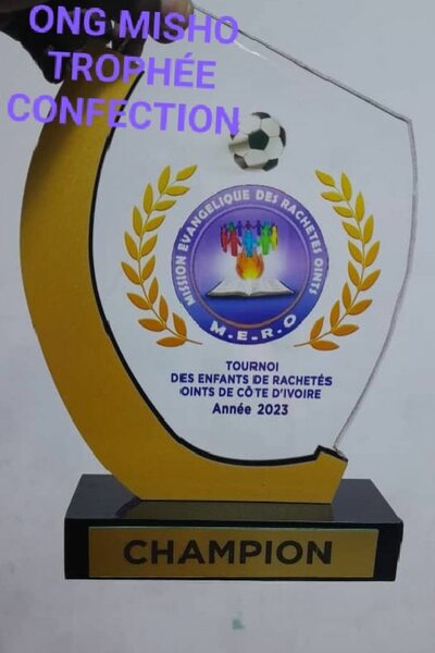 TROPHEE EN PLEXIGLASS ICÔNE COUPEZ 