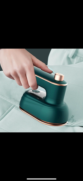 Fer à repasser portable compact