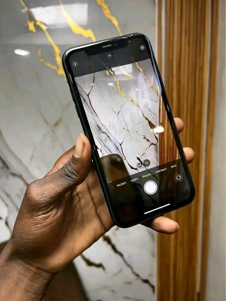 iPhone 11 64GB Débloqué