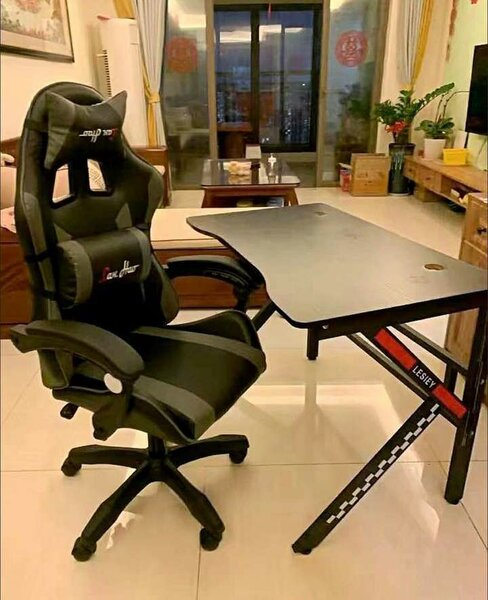 K-shape computer gaming table