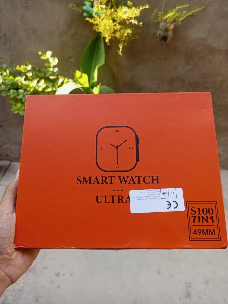 Ultra 7 in 1 smart watches + screen protector