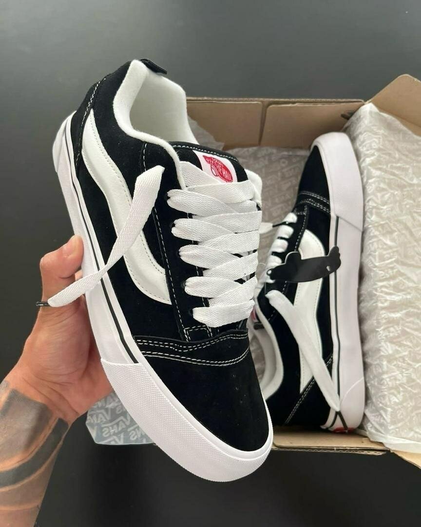 Vans Unisexe Noir et Blanc