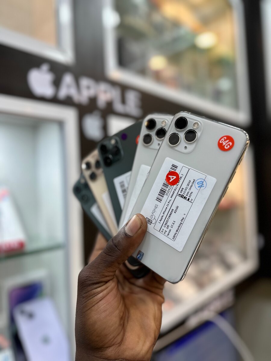 iPhone 11pro 64go casi neuf tout propre avec garantie