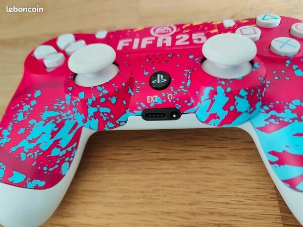Manette PS4 FIFA 25