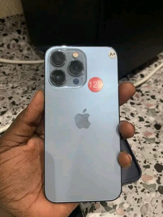 iPhone avec Trois Caméras
