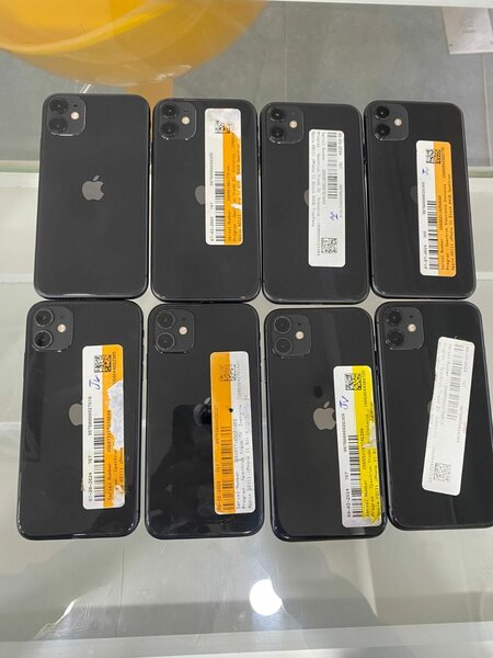 iPhone 11 64gb jv