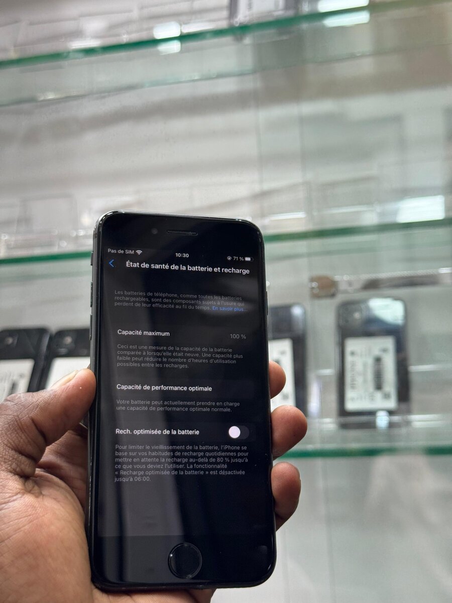 iPhone 8 Noir 64 Go