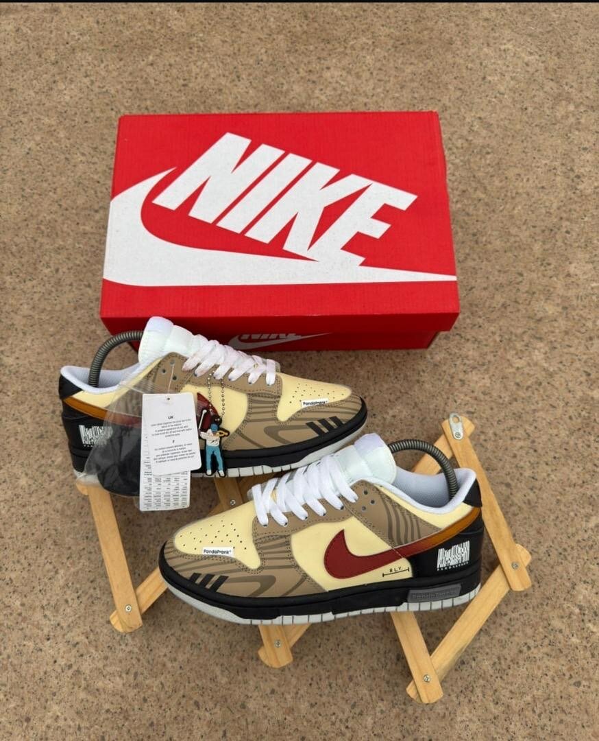 Baskets Nike rétro colorées