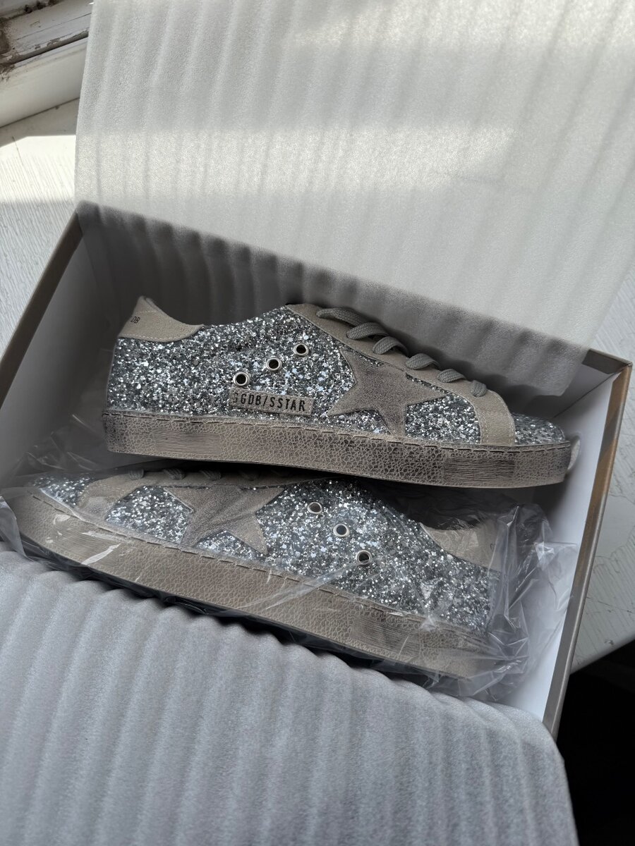 Топовые кеды Golden Goose