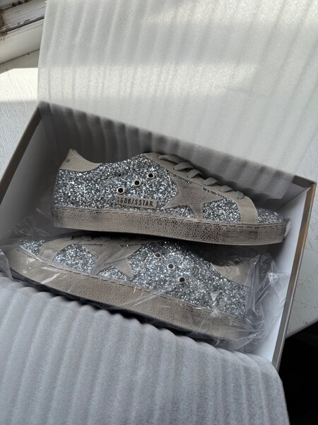 Топовые кеды Golden Goose