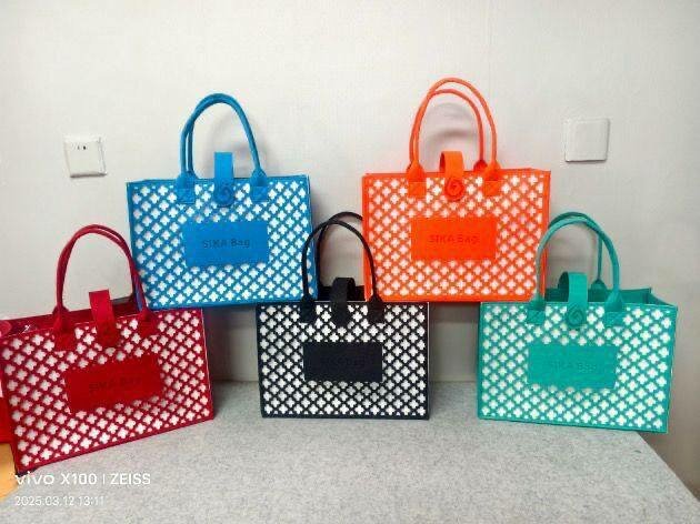 Sacs en plastique stylés multicolores