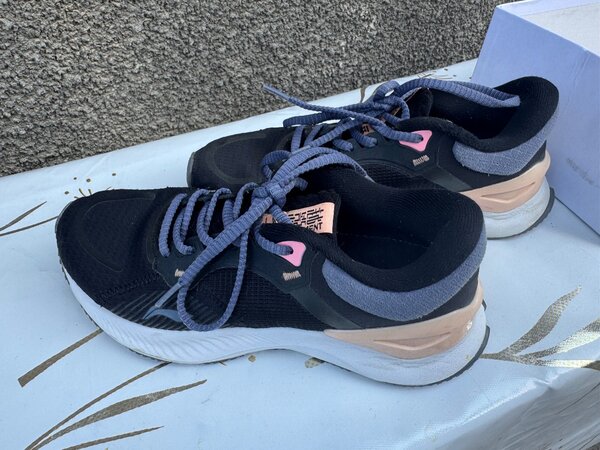 Лининг кроссовки