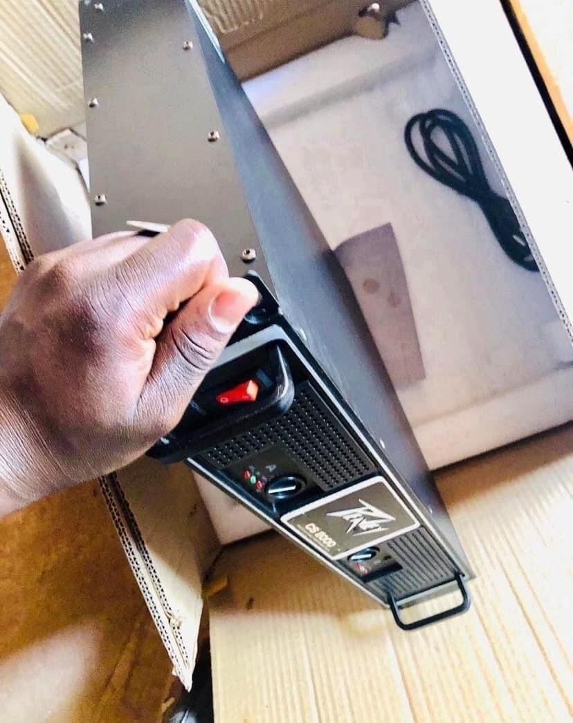 Peavey CS 4000 Amplifier