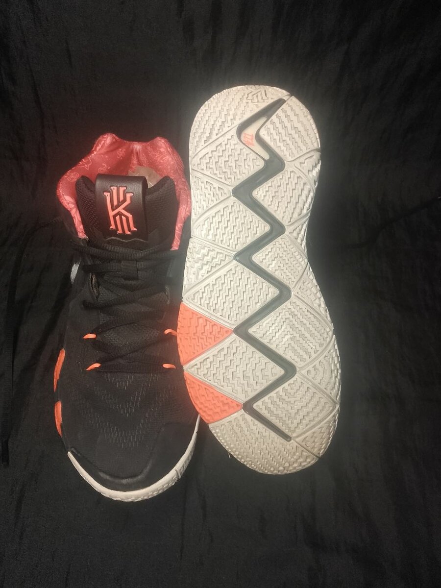 Kyrie 4