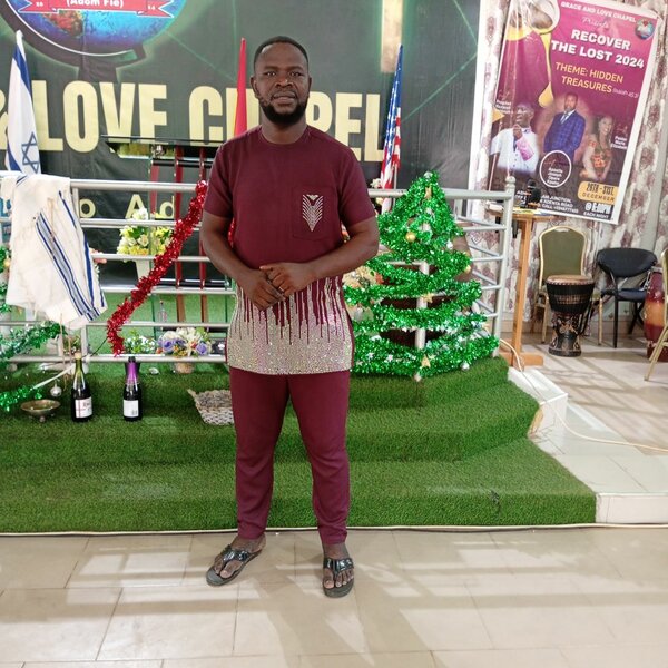 Kaftan men and women bags and shoes