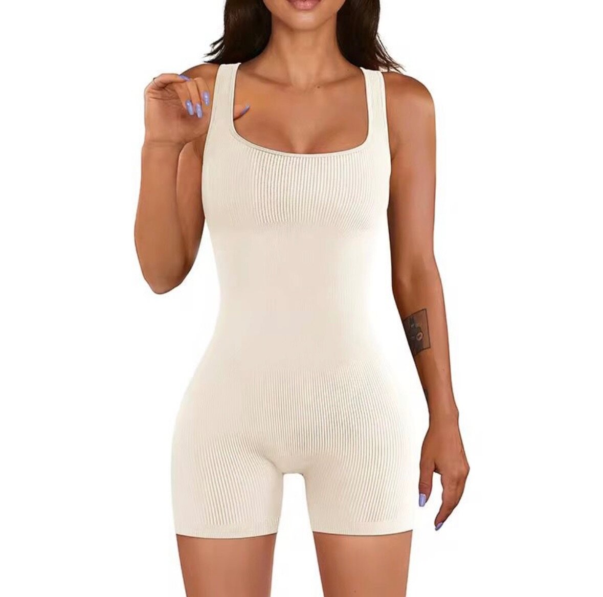 Combinaison courte moulante femme