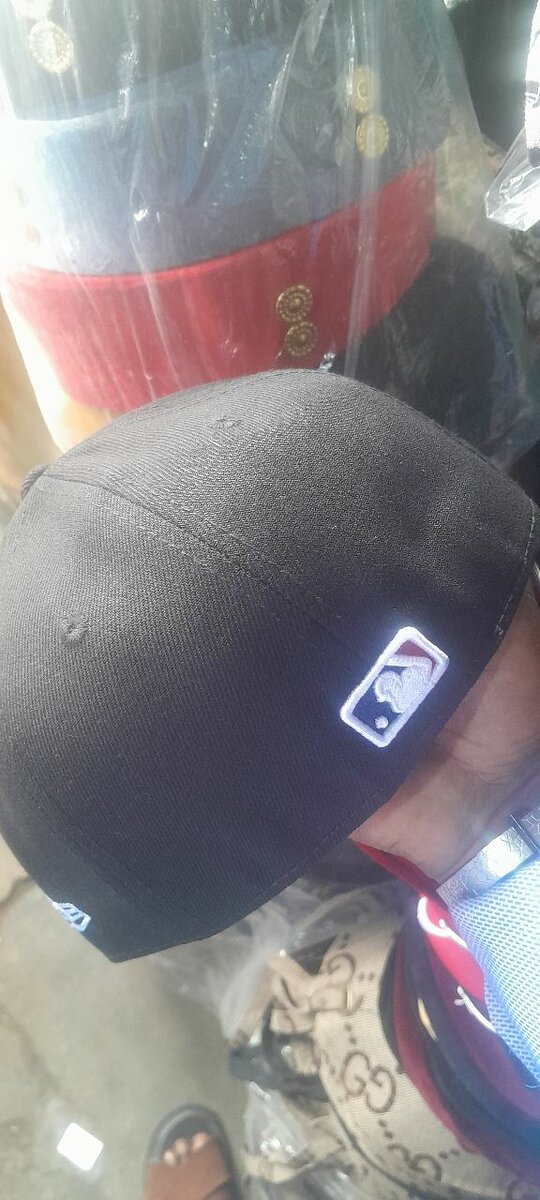 Casquette noire sportive