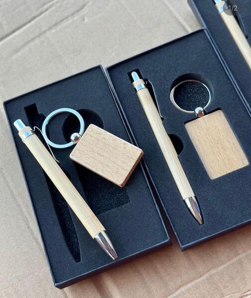 Wooden Pen and Keyholder Set