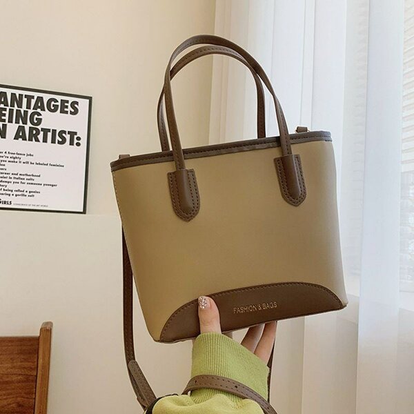 Lady's crossbody handbag