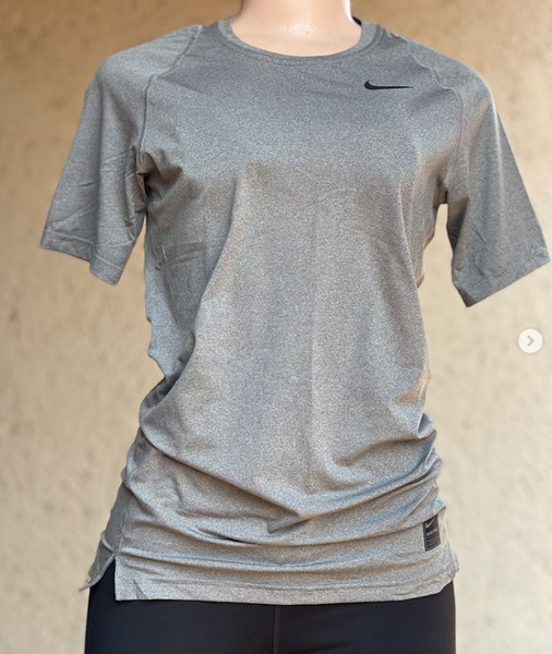 Nike t-shirt  grey