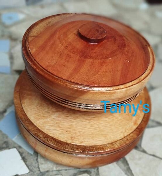 Assiette en bois -talier repas