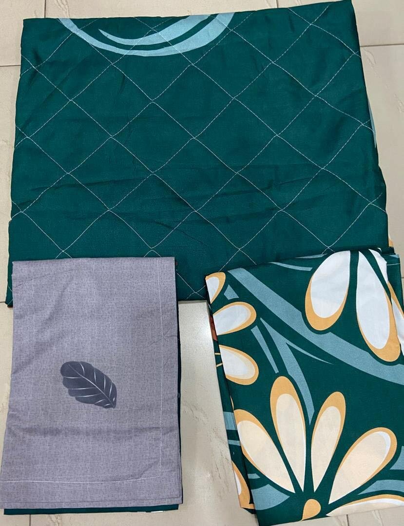 Bedding Set (1 Bedsheets, 4 Pillowcases and 1 Comforter)