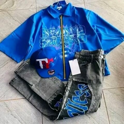 Tenue sportive bleue pour hommes