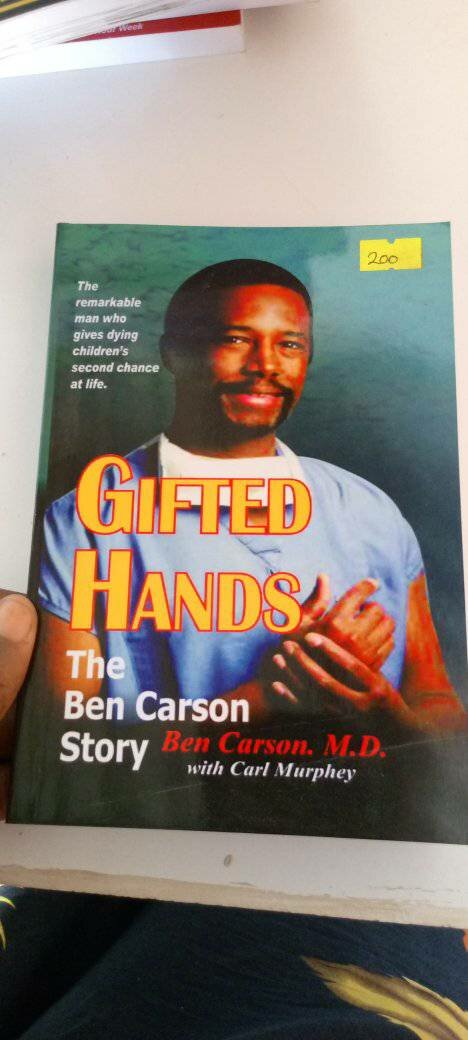 Book "Gifted Hands: The Ben Carson"