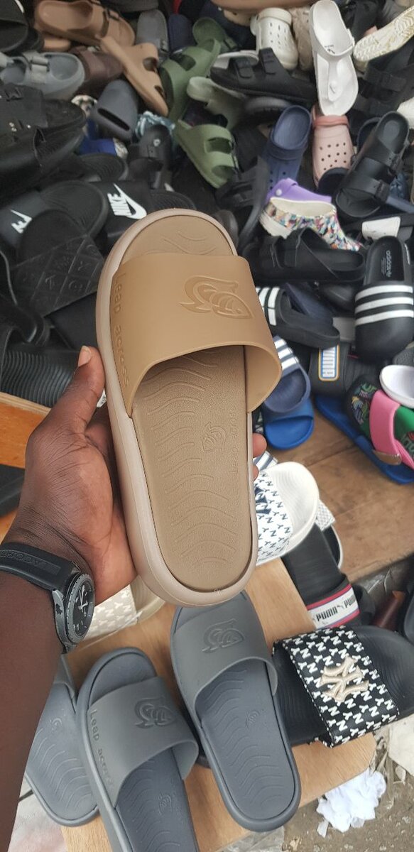 SANDALE LUOFU MARRON