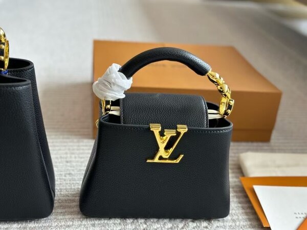 Брендовая сумочка