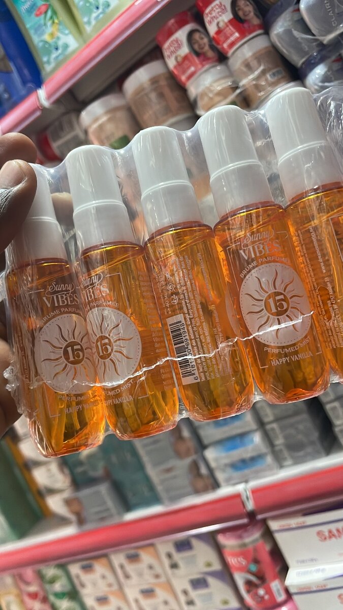 Spray parfumé vibrant pour le corps