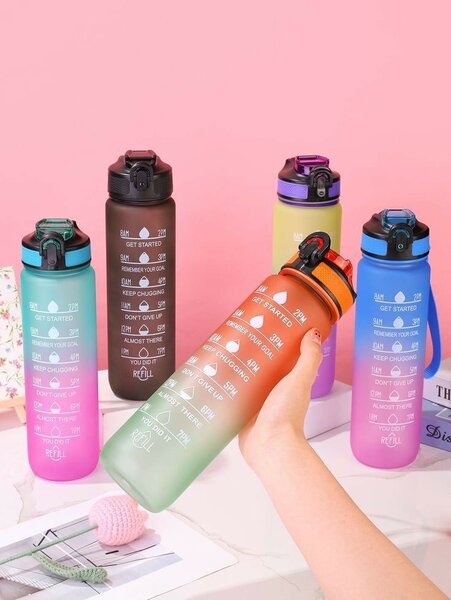 Bouteille d'eau motivante colorée