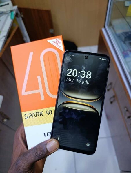 Tecno Spark 40 Smartphone