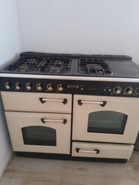 Five Burner Gas Cooker