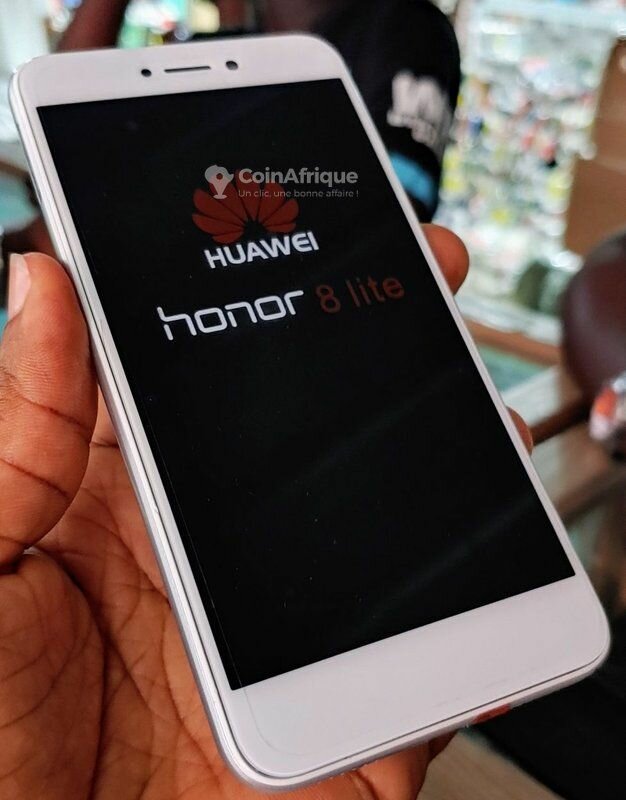 Huawei honor 8lite original Quasi neuf Rom 128GB Ram 6GB