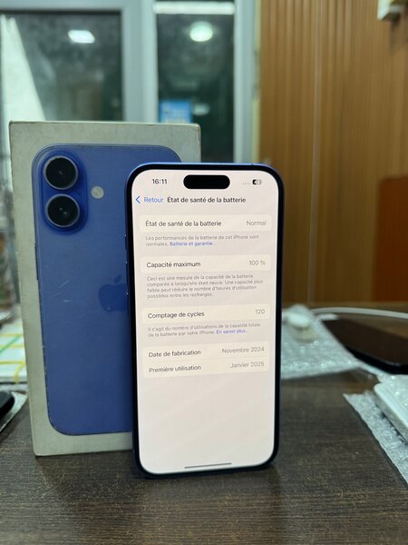 iPhone 16simple juste descelle