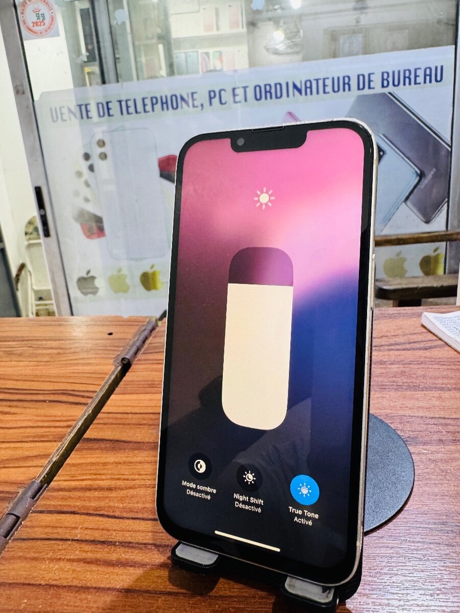 iPhone 13 128giga avec ID