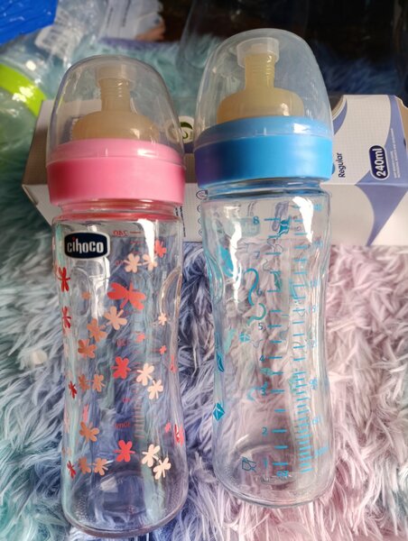 Biberon en verre neuf