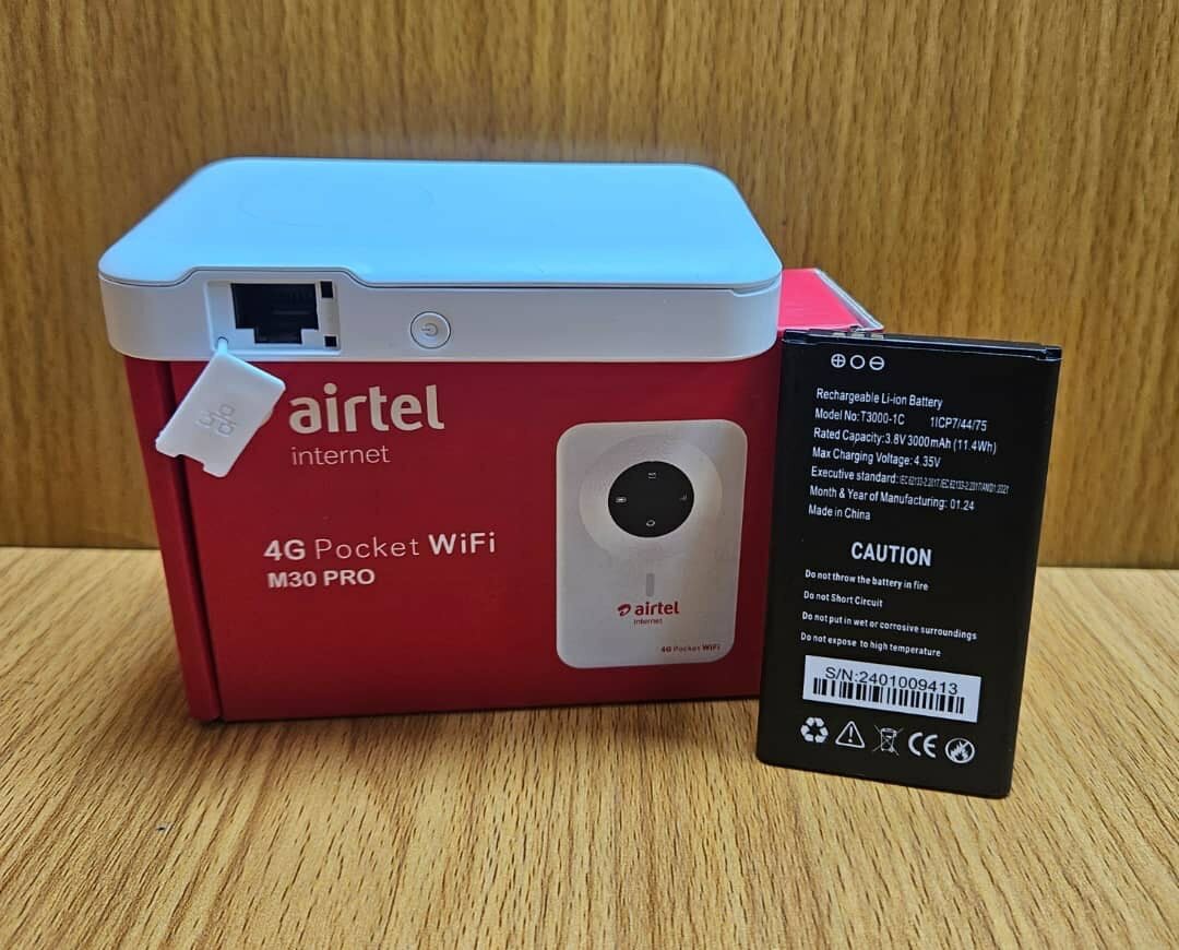 Domino Pocket WIFI 4G Universe