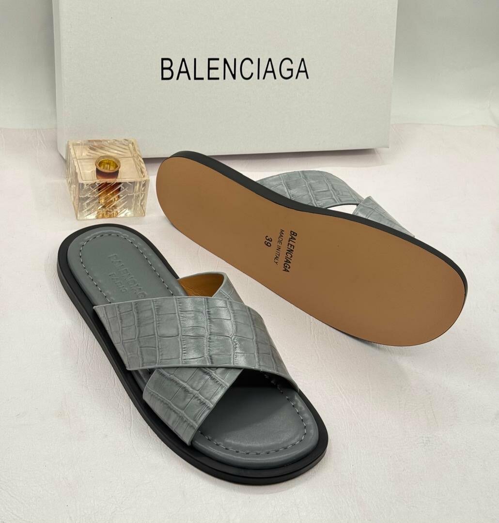 BALENCIAGA SLIPPERS