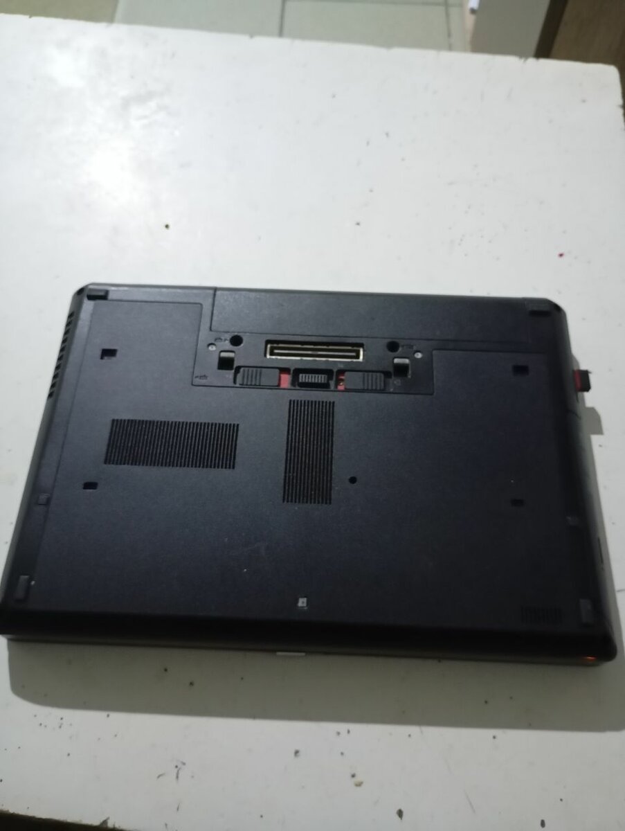 HP ProBook Noir Élégant