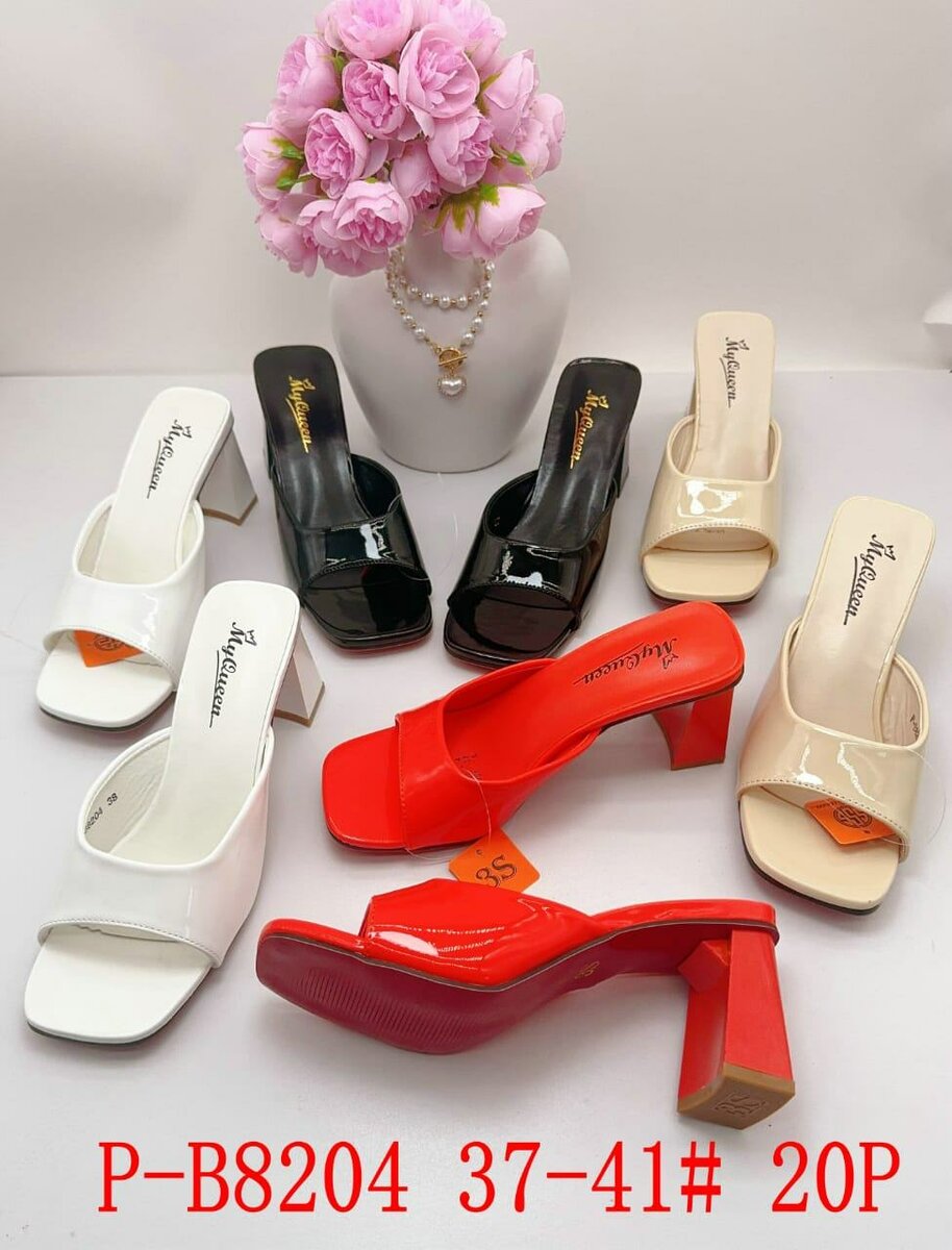 Sandales à talons carrés colorées