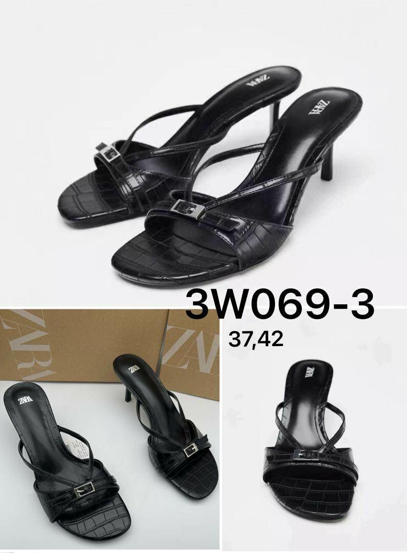 Sandales à talons chic noir