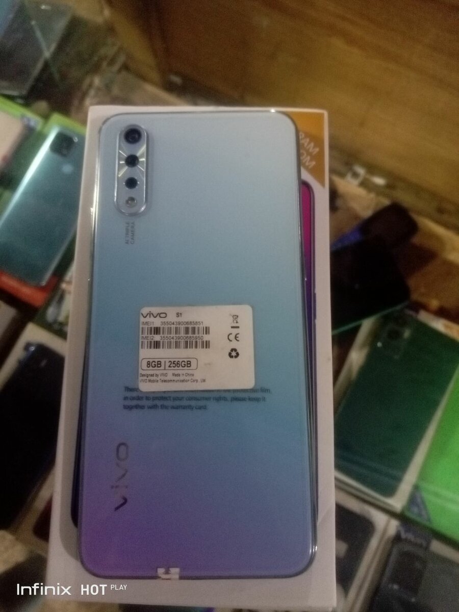 Vivo s 1
