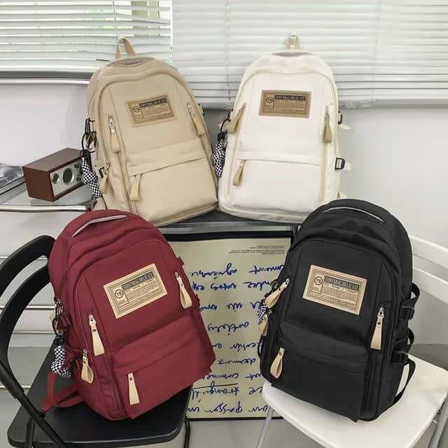 les chics sacs de l'école